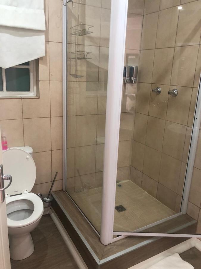 Acacia Westdene B&B Bloemfontein Esterno foto