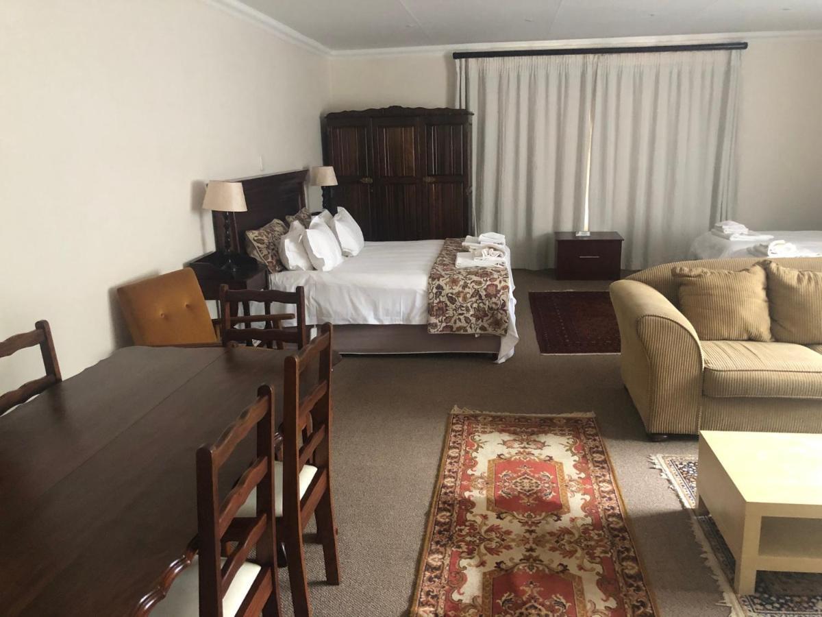 Acacia Westdene B&B Bloemfontein Esterno foto