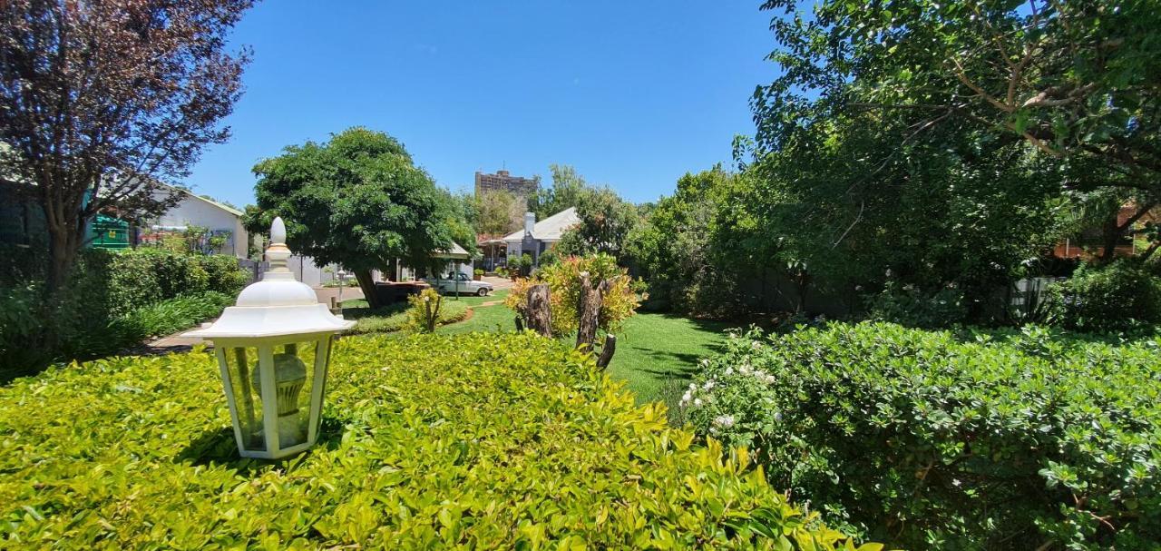 Acacia Westdene B&B Bloemfontein Esterno foto