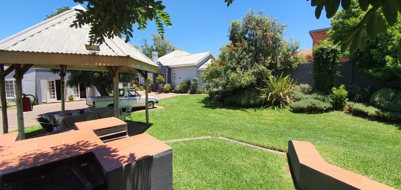 Acacia Westdene B&B Bloemfontein Esterno foto