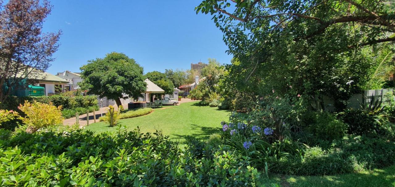 Acacia Westdene B&B Bloemfontein Esterno foto