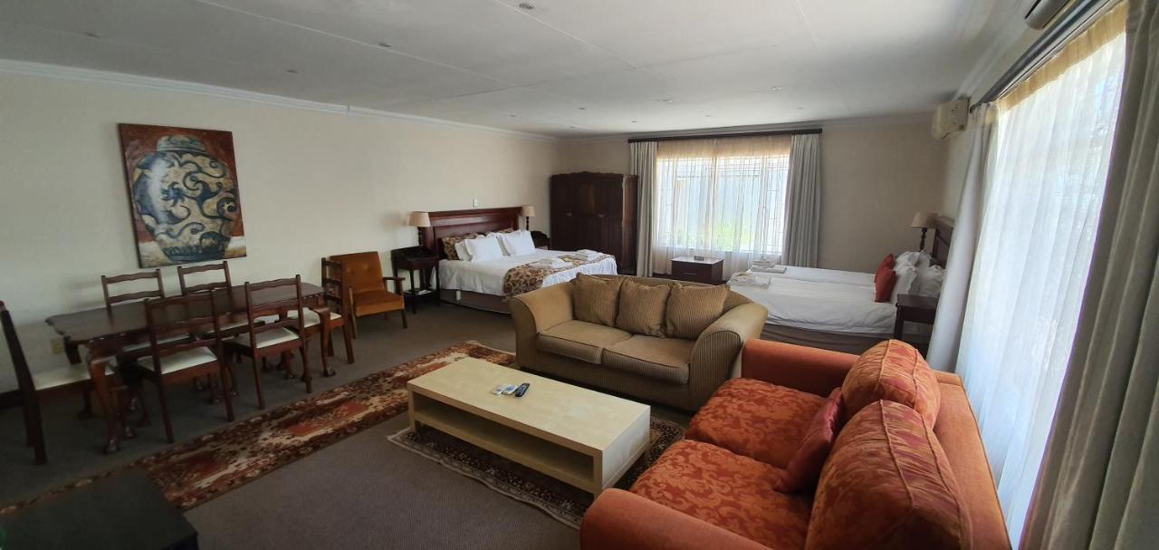 Acacia Westdene B&B Bloemfontein Esterno foto