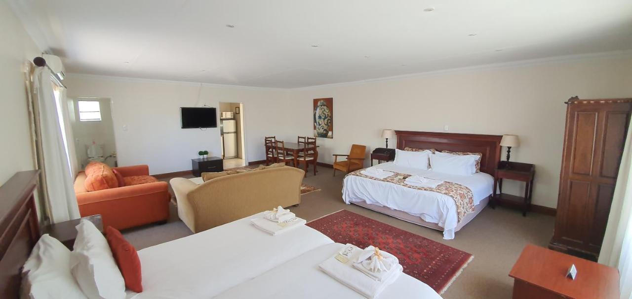 Acacia Westdene B&B Bloemfontein Esterno foto