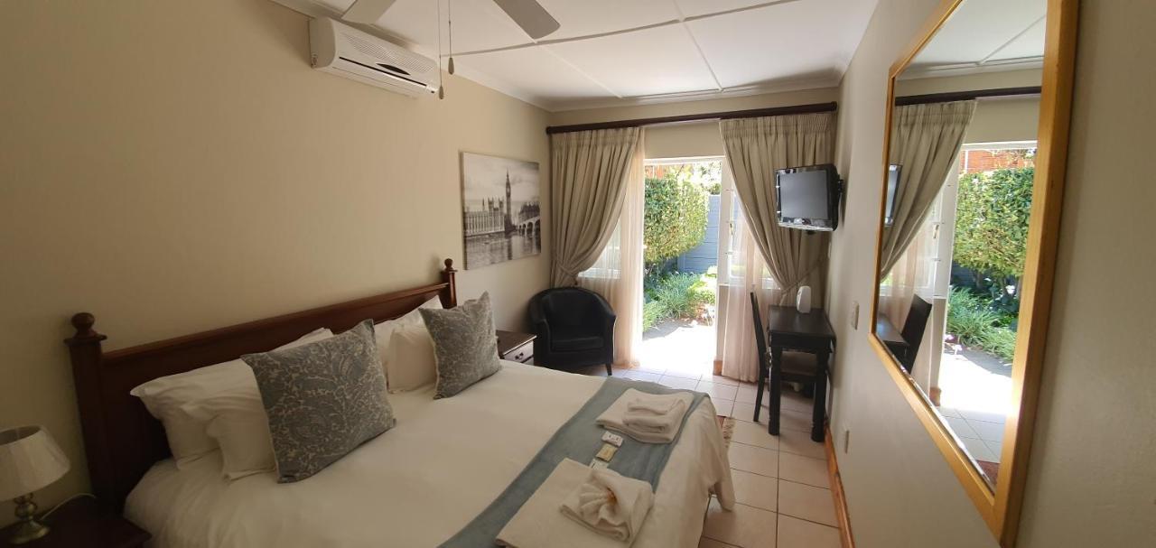 Acacia Westdene B&B Bloemfontein Esterno foto