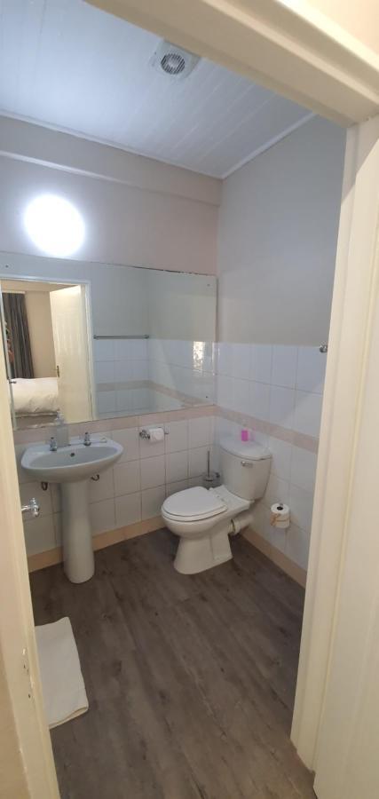 Acacia Westdene B&B Bloemfontein Esterno foto