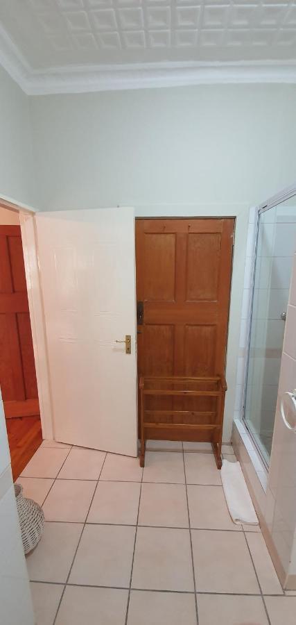 Acacia Westdene B&B Bloemfontein Esterno foto