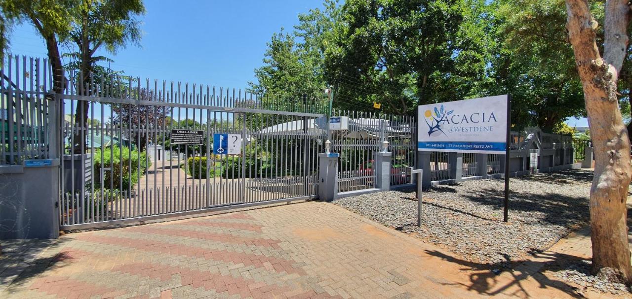 Acacia Westdene B&B Bloemfontein Esterno foto